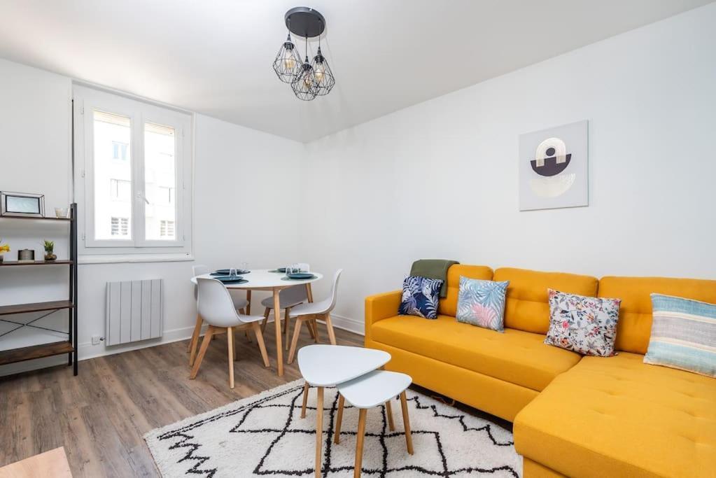 Le Trianon Avec Salle De Sport Rouen Exteriör bild